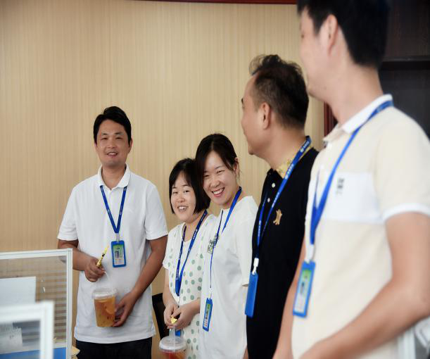 三亿体育_三亿（中国）一站式服务官方网站
工会开展“夏季送清凉”活动